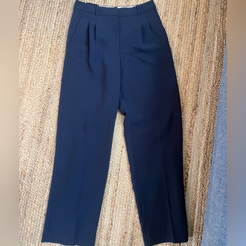 Aritzia Navy Effortless Pant